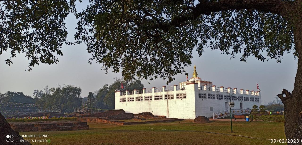 The Lumbini Village Lodge Dış mekan fotoğraf