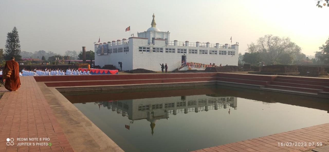 The Lumbini Village Lodge Dış mekan fotoğraf